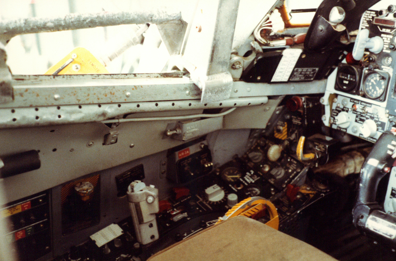 F-106-031