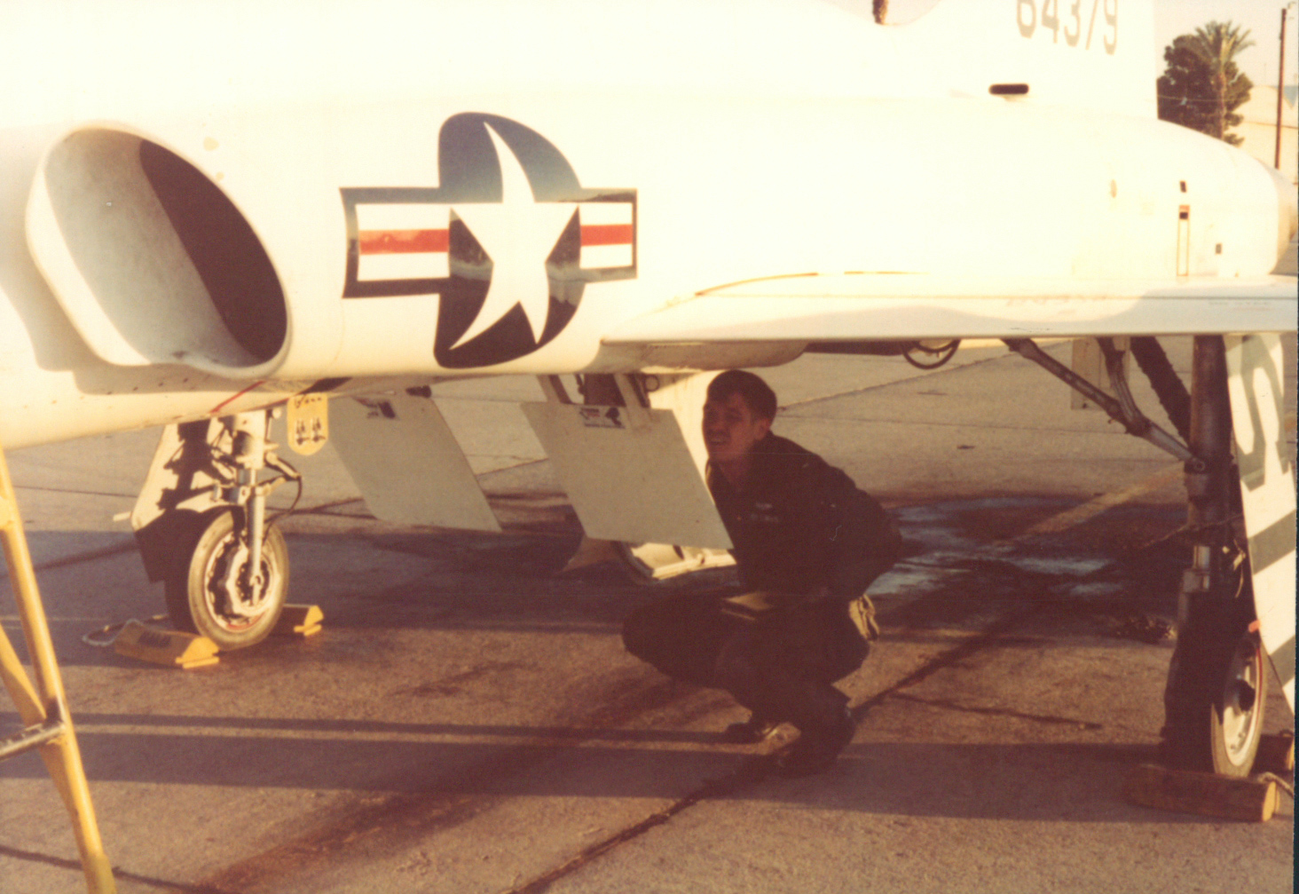 T-38-008