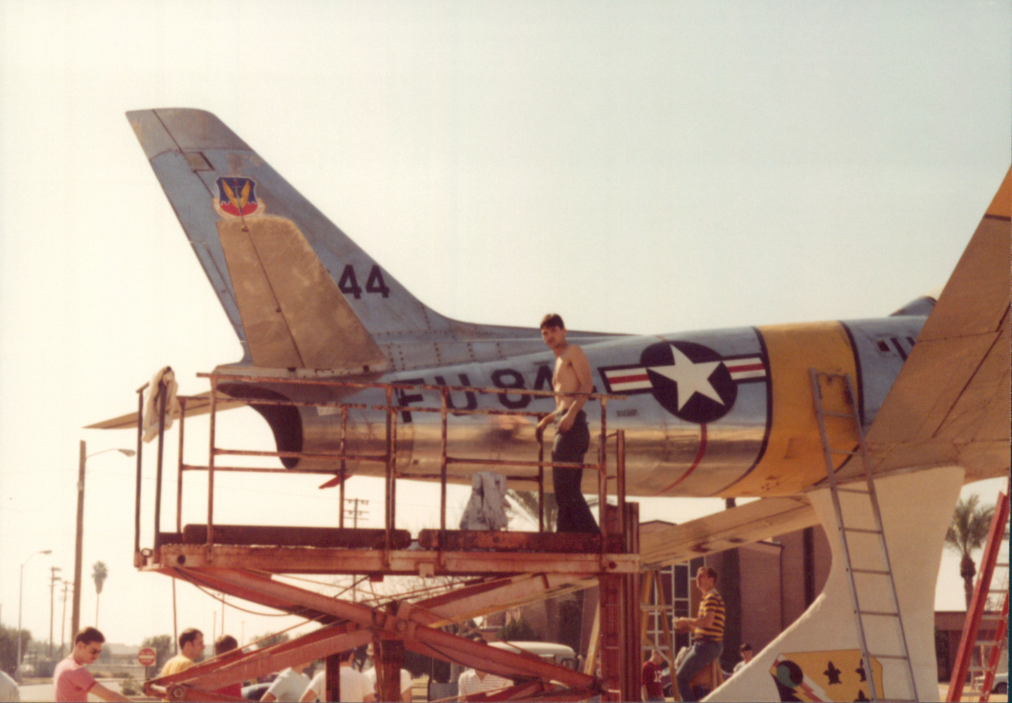 T-38-023