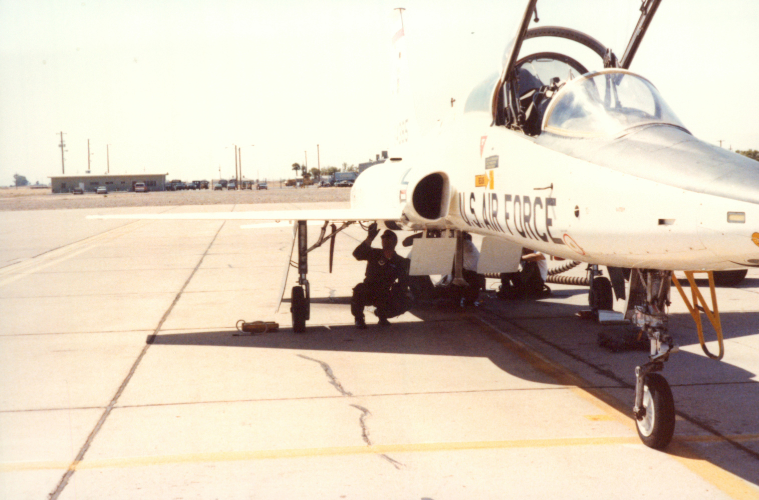 T-38-038